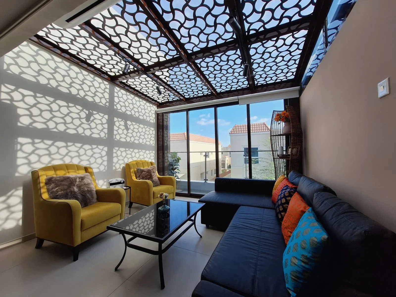 Interior Glassroom by Al Barrak Aluminium and Steel Works